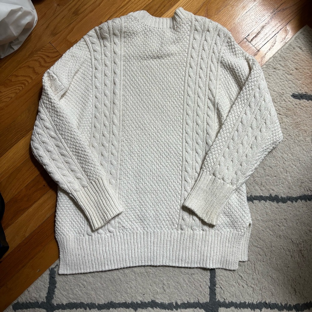 White Abercrombie Cable Knit Sweater - Picture 4 of 4